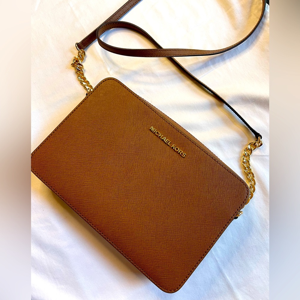 Michael Kors Jet Set large crossbody bag
